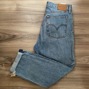 LEVI’s perfect WEDGIE JEANS